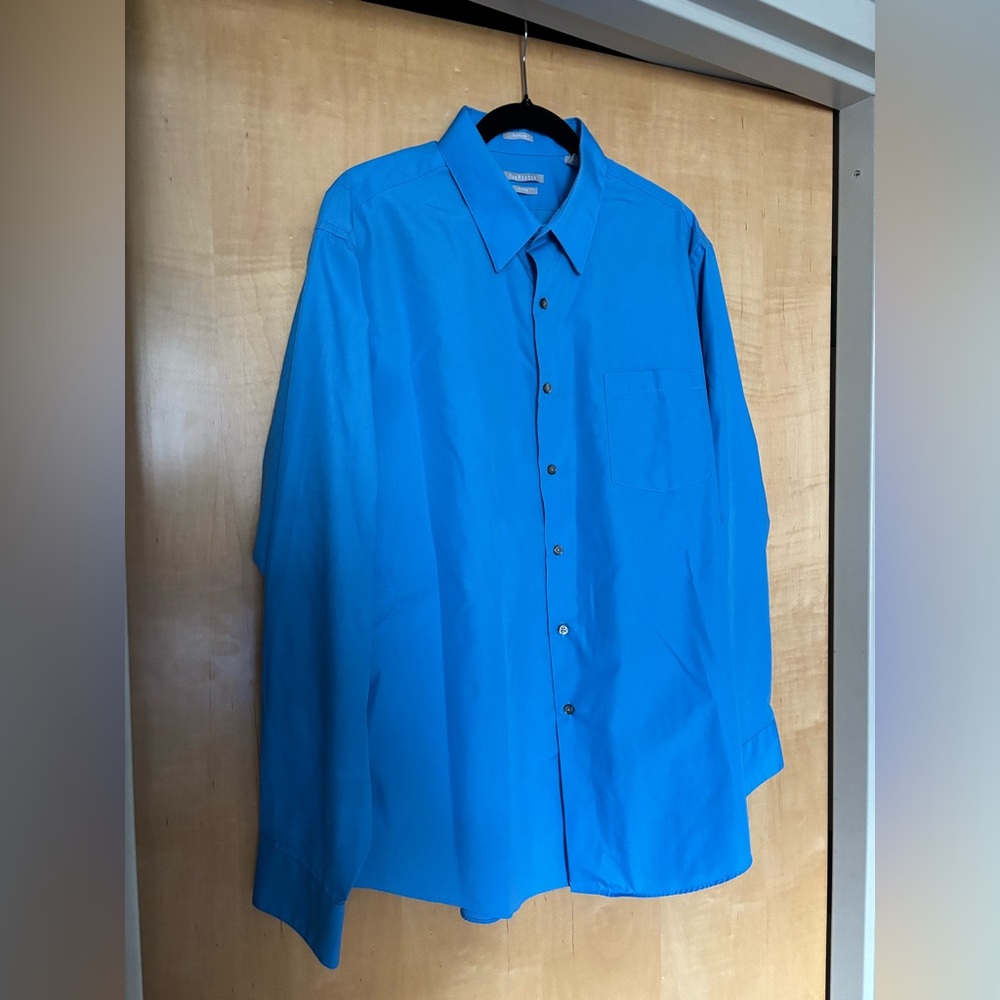 Van Heusen Men’s Blue Fitted Dress Shirt